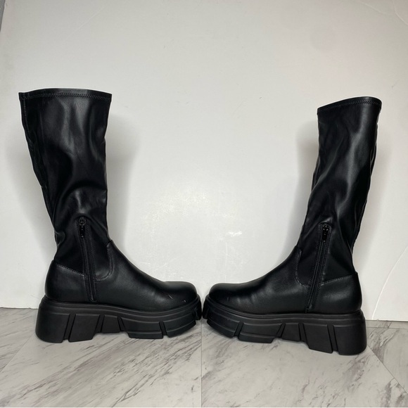 Steve Madden Tero Black Lug Sole Chunky Tall Boot 10M - Picture 6 of 16